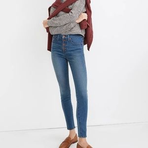 NWT- Madewell High-Rise Skinny Jeans in Dewitt Wash